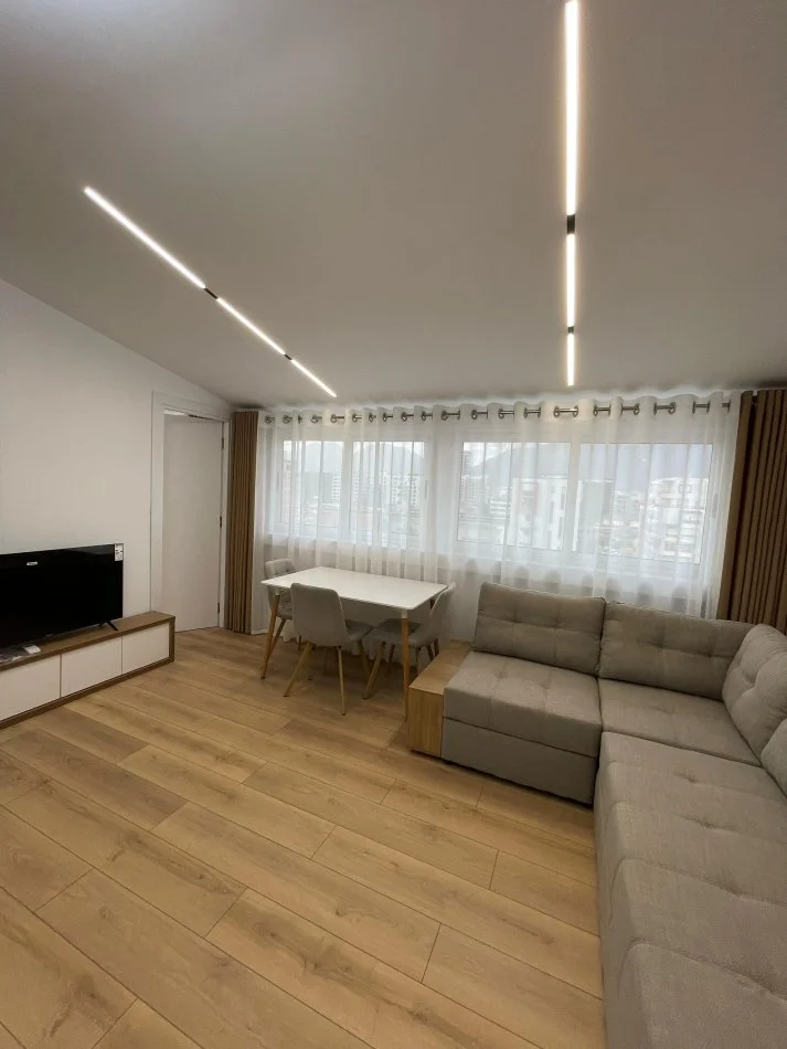 Tirane, shitet apartament 1+1 Kati 8, 54 m² 89.000 € (Don Bosko)