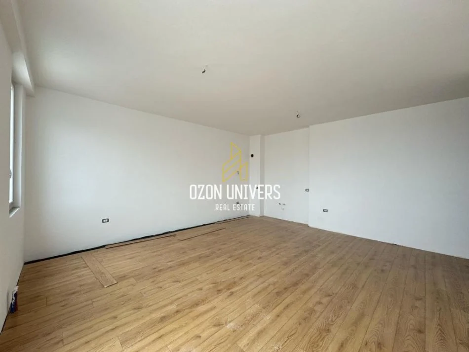 Tirane, shitet apartament 2+1+Ballkon Kati 4, 115 m² 158.745 € (Komplesi Tudas , Astir)