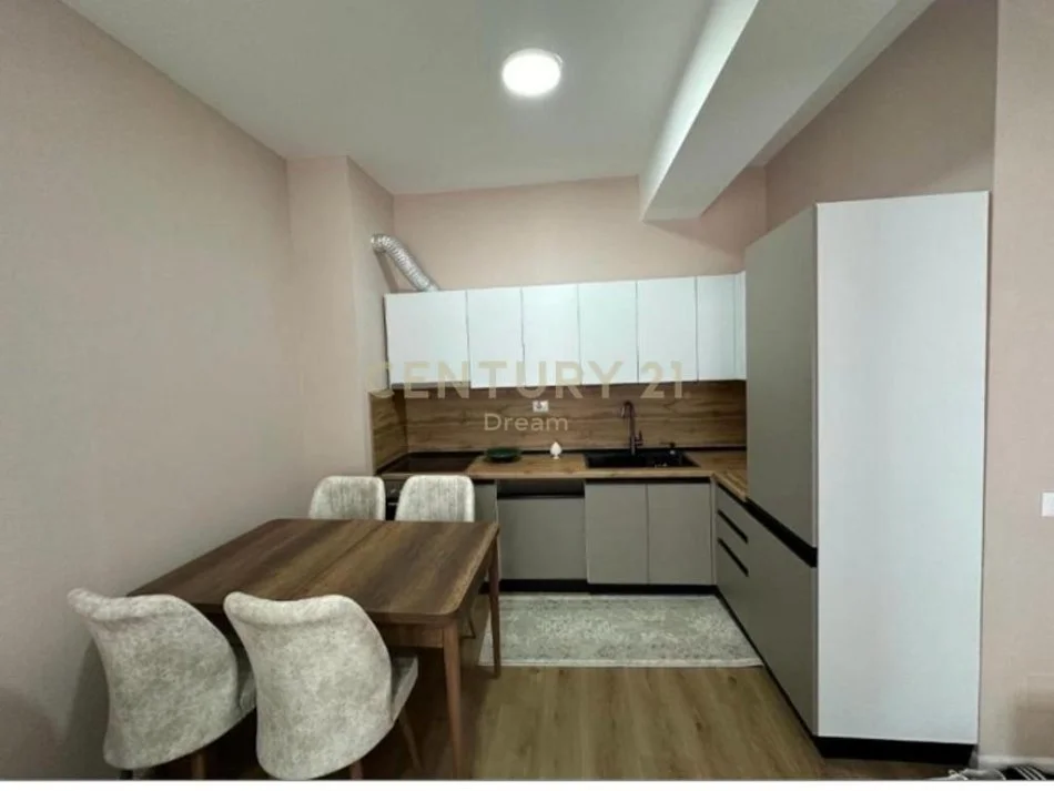 Tirane, jepet me qera apartament 1+1 Kati 6, 53 m² 400 € (Rezidenca Kaimi ,Ali dem)