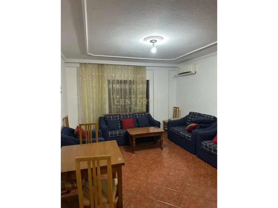 Tirane, jepet me qera apartament 2+1 Kati 9, 95 m² 430 € (Porcelan perballe TV Klan)