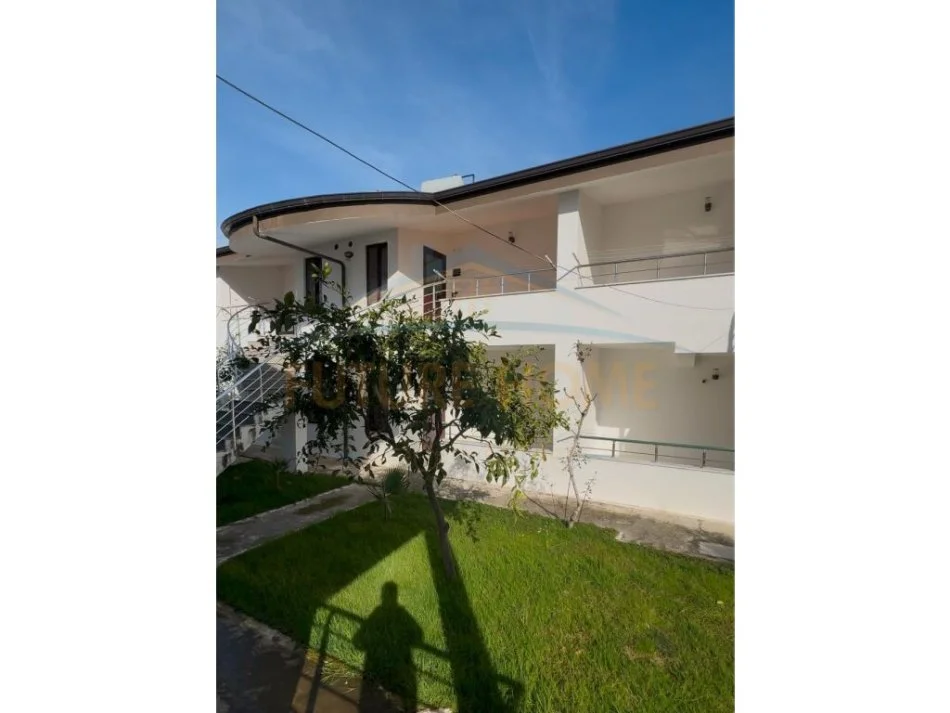 Tirane, shitet , 800.000 € (QERRET)