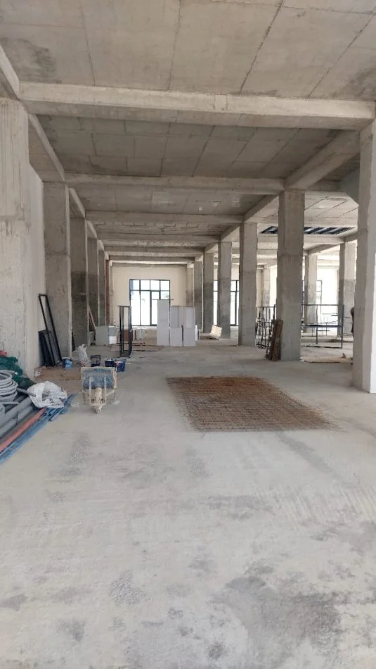 Tirane, jepet me qera magazine Kati 0, 1.000 m² 6.000 € (Autostrada Tirane Durres)