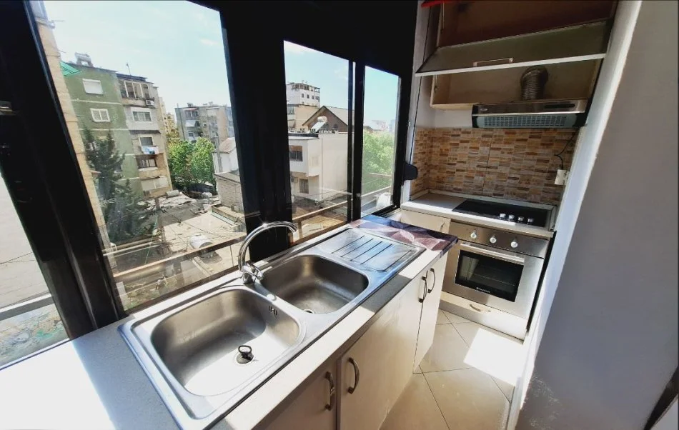 Tirane, jepet me qera apartament 2+1 Kati 5, 60 m² 470 € (Sulejman Pashaj)