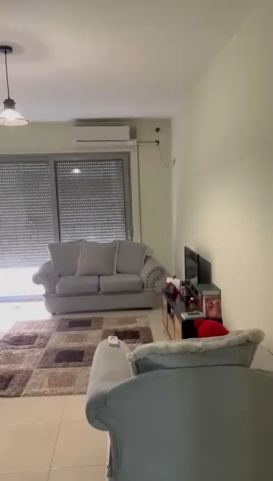 Tirane, jap me qera apartament 1+1+Ballkon Kati 5, 76 m² 600 € (Vasil Shanto, afer KESH)