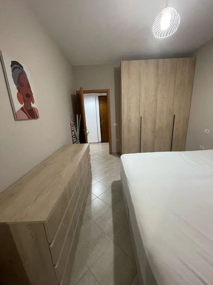 Tirane, jepet me qera apartament 1+1 Kati 3, 60 m² 450 € (Kopshti Zoologjik)