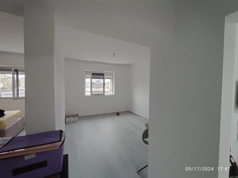Tirane, shitet apartament 3+1 Kati 6, 70 m² 140.000 € (Allias)