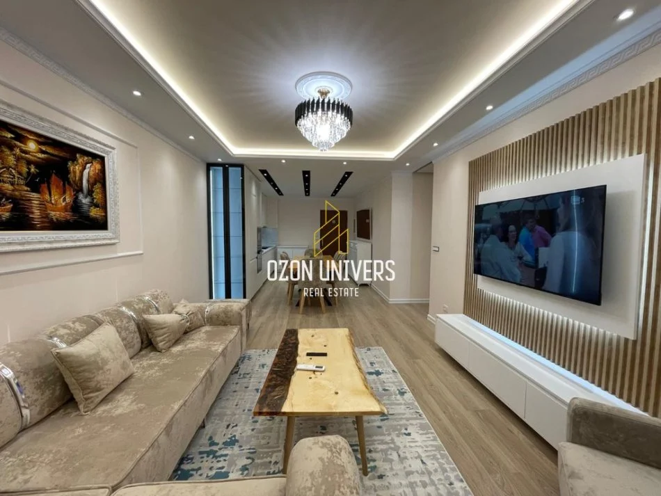 Tirane, jepet me qera apartament 2+1+Ballkon Kati 3, 120 m² 1.200 € (Kompleksi Colombo , Liqeni i Thatë)