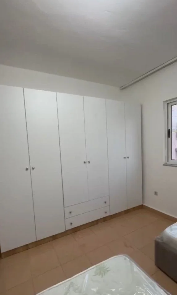 Tirane, jepet me qera apartament 2+1 Kati 7, 90 m² 480 € (Don Bosko)