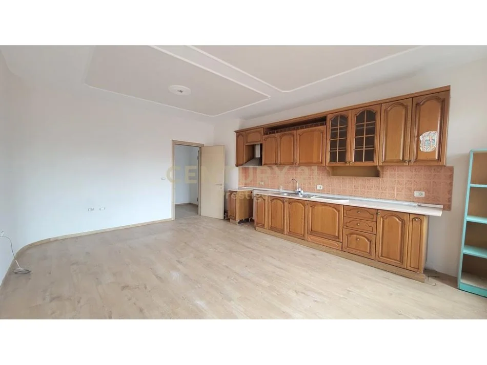 ‼️  𝐀𝐏𝐀𝐑𝐓𝐀𝐌𝐄𝐍𝐓 𝟑+𝟏+𝟐 𝐌𝐄 𝐐𝐈𝐑𝐀, 𝐏𝐑𝐀𝐍𝐄 𝐒𝐇𝐊𝐎𝐋𝐋𝐄𝐒 𝐒𝐄 𝐁𝐀𝐋𝐄𝐓𝐈𝐓, 𝐓𝐈𝐑𝐀𝐍𝐄  ‼️