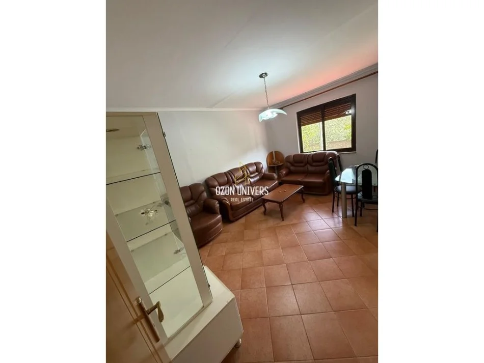 Tirane, shitet apartament 2+1 Kati 2, 72 m² 115.000 € (Ali Dem)