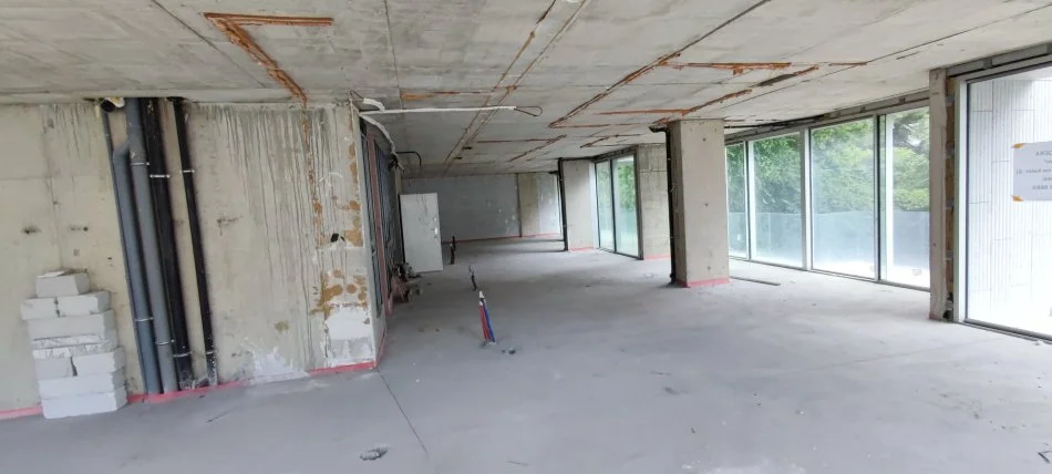 Tirane, jepet me qera ambjent biznesi Kati 2, 515 m² 20.600 € (Blloku)