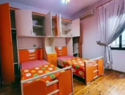 Tirane, jepet me qera apartament 2+1 Kati 2, 101 m² 350 € (Sauk i Vjetër)