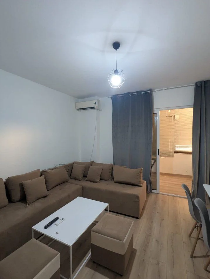 Tirane, jepet me qera apartament 2+1 Kati 7, 73 m² 500 € (Don Bosko)
