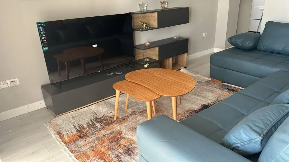 Tirane, jepet me qera apartament 2+1 Kati 7, 80 m² 650 € (Brryli)