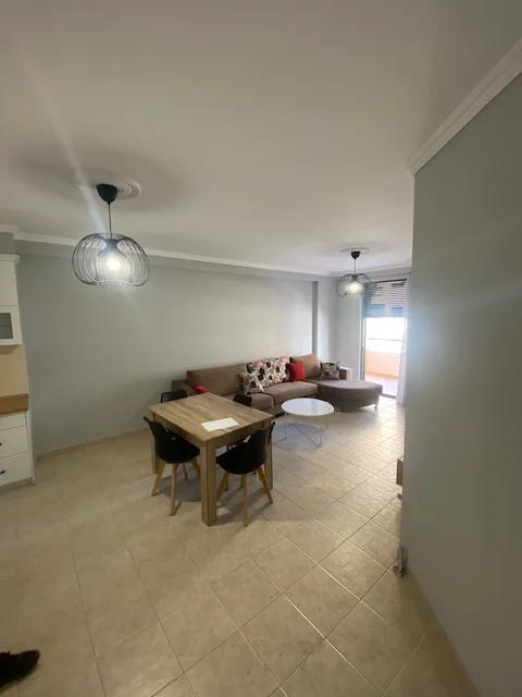 Tirane, jepet me qera apartament 2+1+Ballkon Kati 3, 110 m² 700 € (Medar Shtylla)