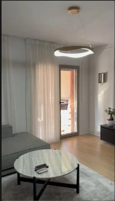 Tirane, shitet apartament 2+1+Ballkon Kati 4, 120 m² 375.000 € (Rr. e Kavajes)
