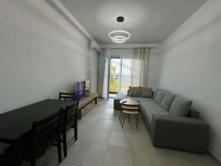 Tirane, jepet me qera apartament 1+1 Kati 4, 61 m² 500 € 