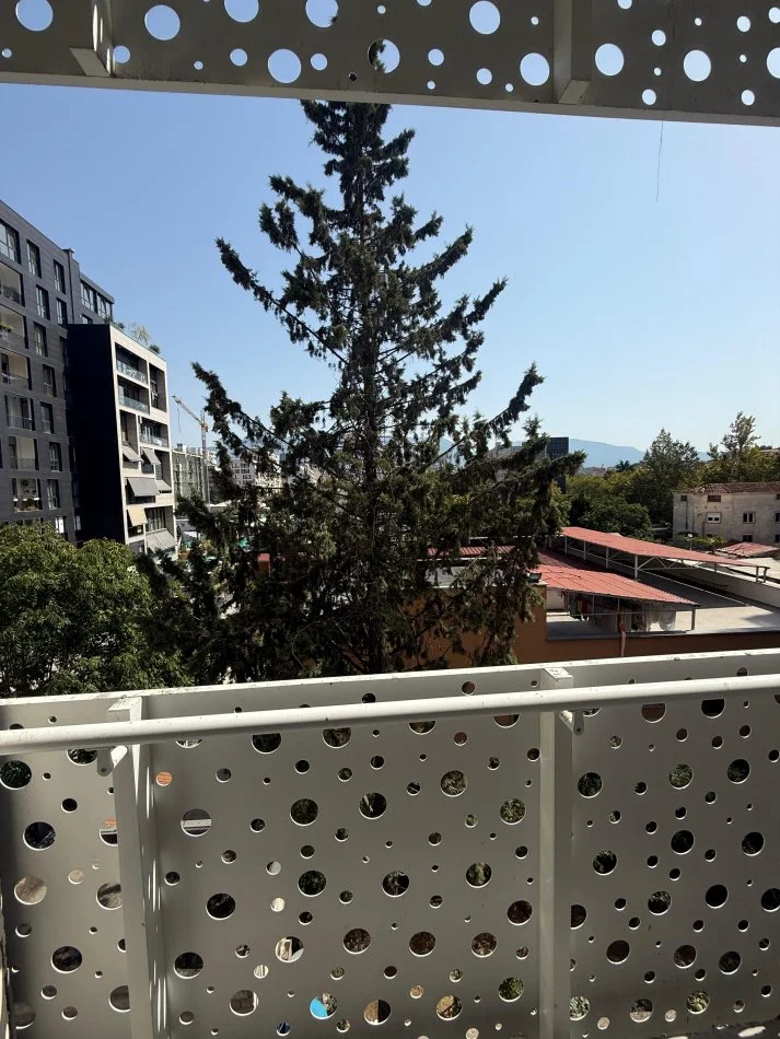 Tirane, shitet apartament 1+1+Ballkon Kati 3, 71 m² 185.000 € (Bulevardi Gjergj Fishta)