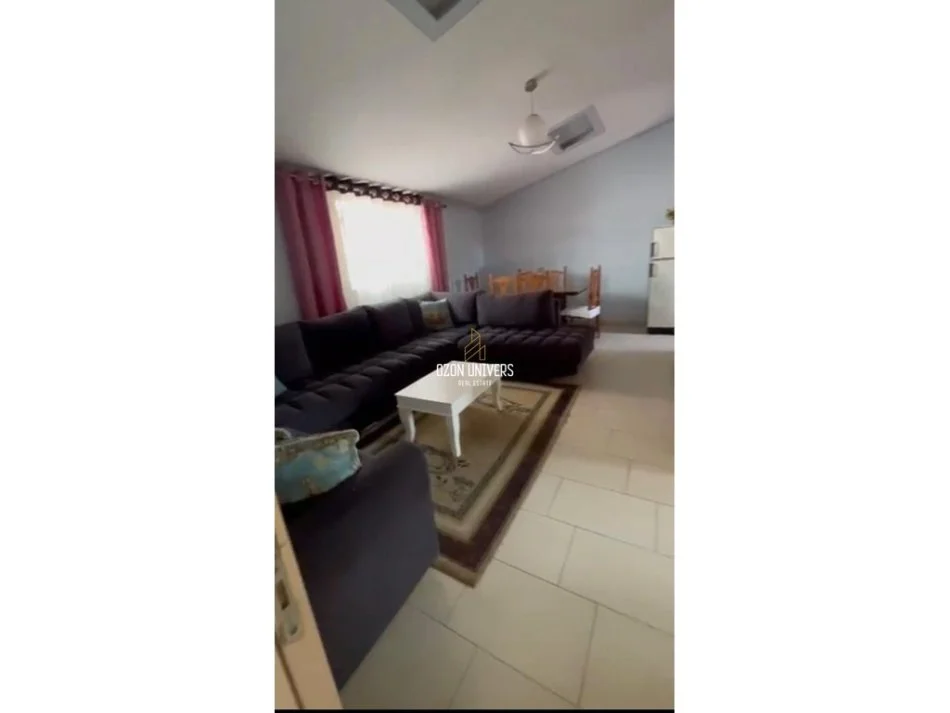 Tirane, jepet me qera apartament 2+1 Kati 3, 70 m² 450 € (Selitë)