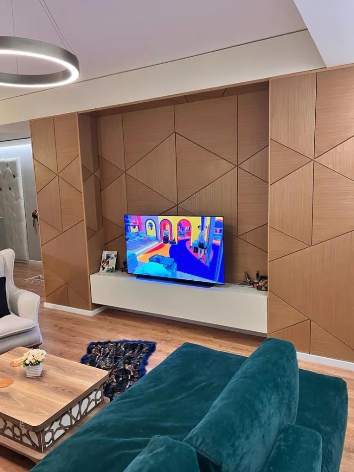 Apartament Luksoz me qera prane 21 Dhjetorit (1000 Euro)