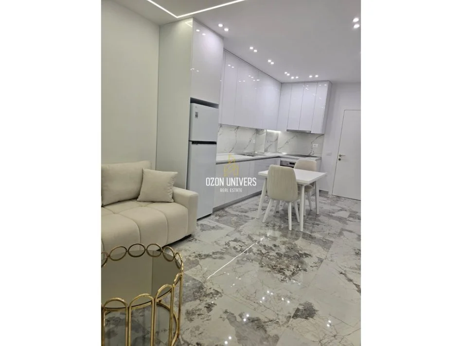 Tirane, jepet me qera apartament 1+1 Kati 5, 76 m² 500 € (Paskuqan)