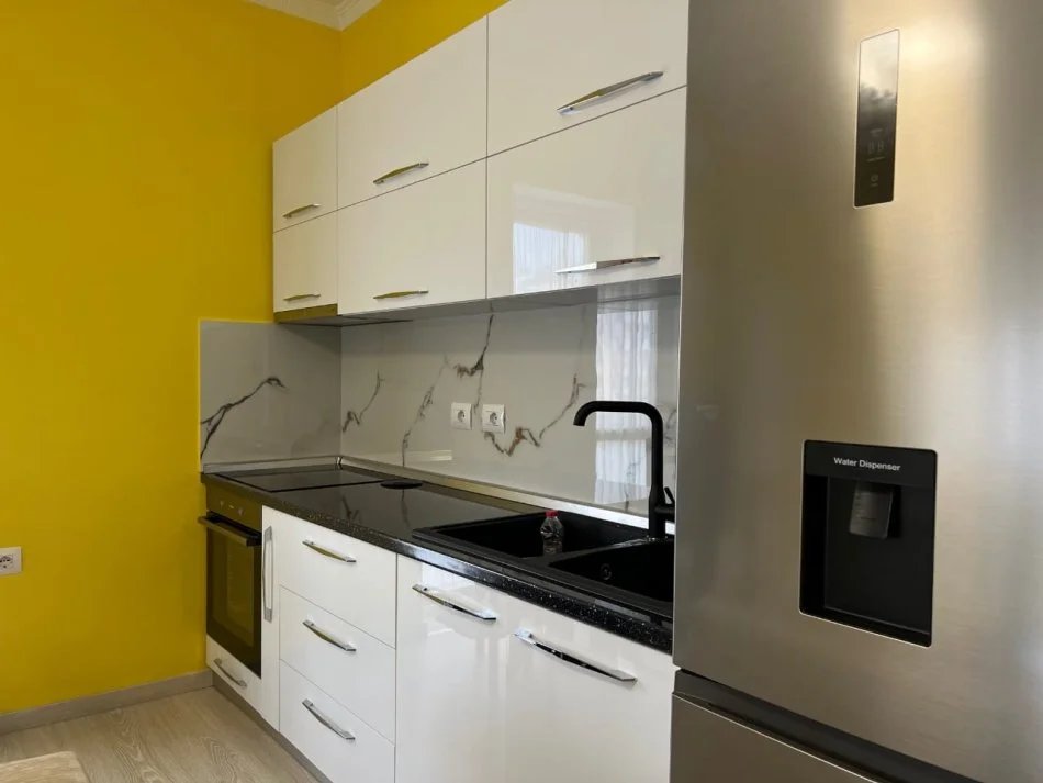 Tirane, jap me qera apartament 2+1 Kati 4, 95 m² 600 € (Don Bosko, afer Viva Market)