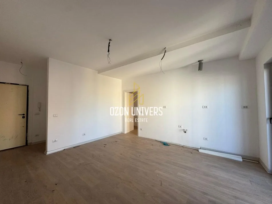 Tirane, shitet apartament 2+1+Ballkon Kati 4, 117 m² 328.440 € (Garden Building, Rruga e Kavajës)