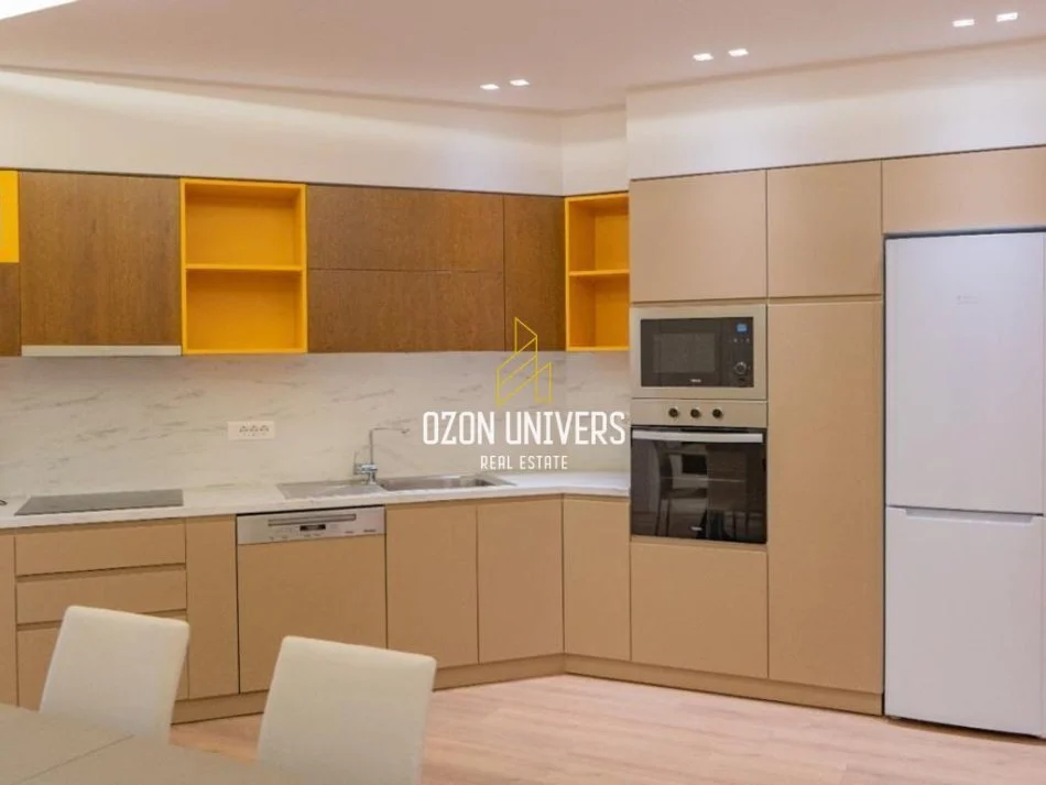 Tirane, jepet me qera apartament 2+1 Kati 3, 126 m² 850 € (rezidenca kodra e diellit)