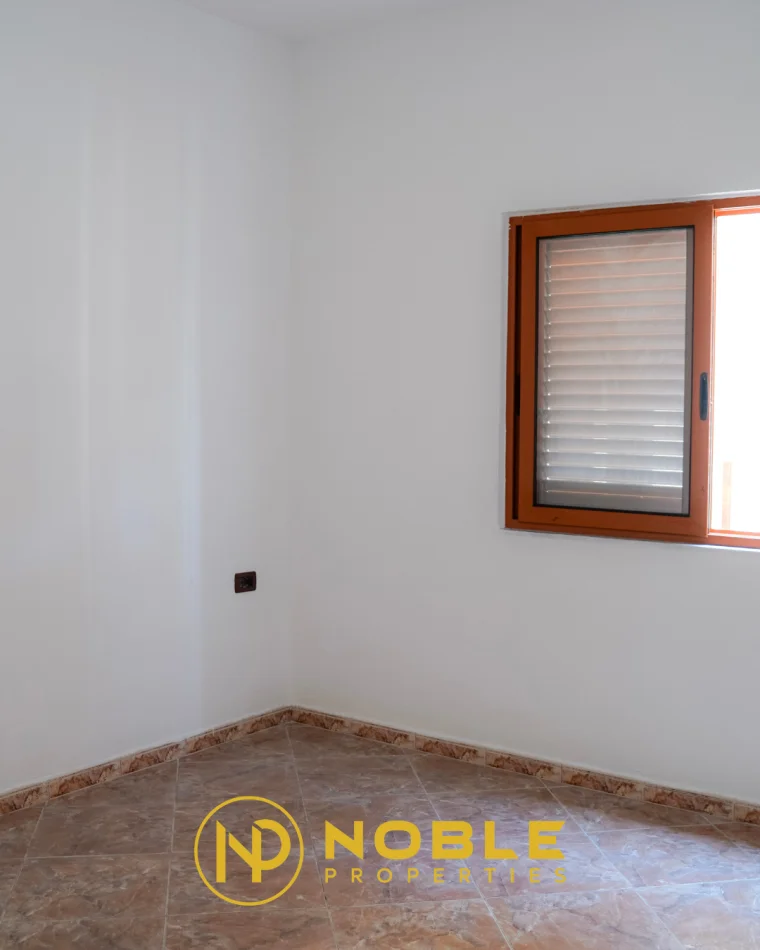 Durres, jepet me qera shtepi 3 Katshe , 329 m² 322.500 € (Plazh,Durres)