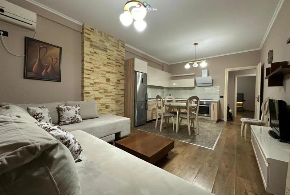 Tirane, shitet apartament 2+1 Kati 4, 94 m² 143.000 € (prane Viles L1)