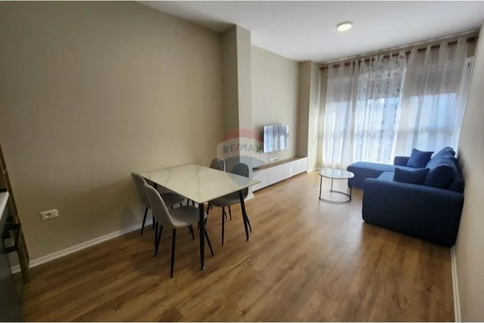 Tirane, jepet me qera apartament 1+1 Kati 5, 60 m² 550 € (Don Bosko)