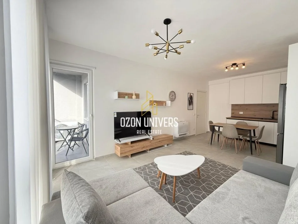 Tirane, jepet me qera apartament 2+1+Ballkon Kati 1, 84 m² 550 € (Univers CIty Tirana, Albania)