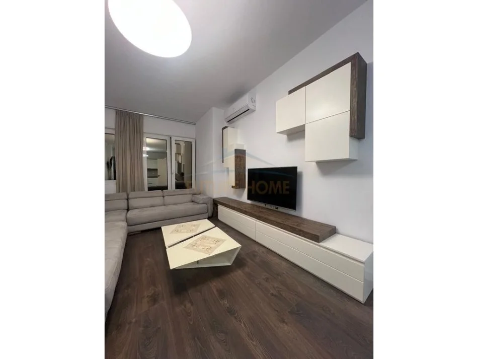 Tirane, shitet apartament 2+1 , 109 m² 180.000 € (Unazës së Re,)