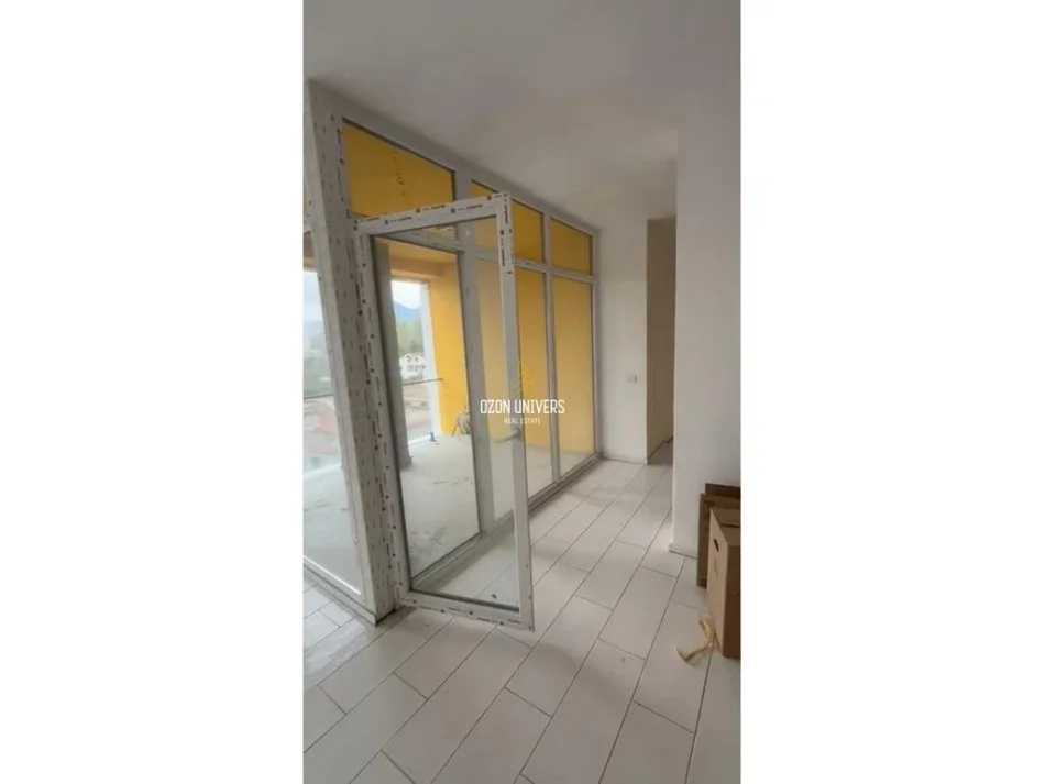 Tirane, shitet apartament 2+1+Ballkon Kati 2, 123 m² 163.404 € (Bulevardi i Ri)