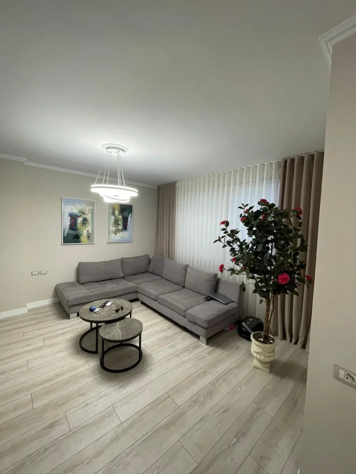 Apartament 1 +1 Kati 4, 75 m² (Rruga e Kosovarëve.)