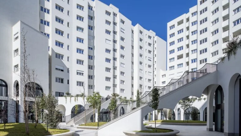 Tirane, shitet apartament 2+1 , 130 m² 