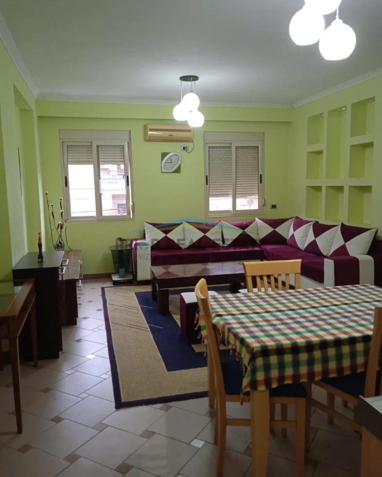 Tirane, jepet me qera apartament 1+1 Kati 2, 60 m² 600 € (Rruga e Bogdanëve)