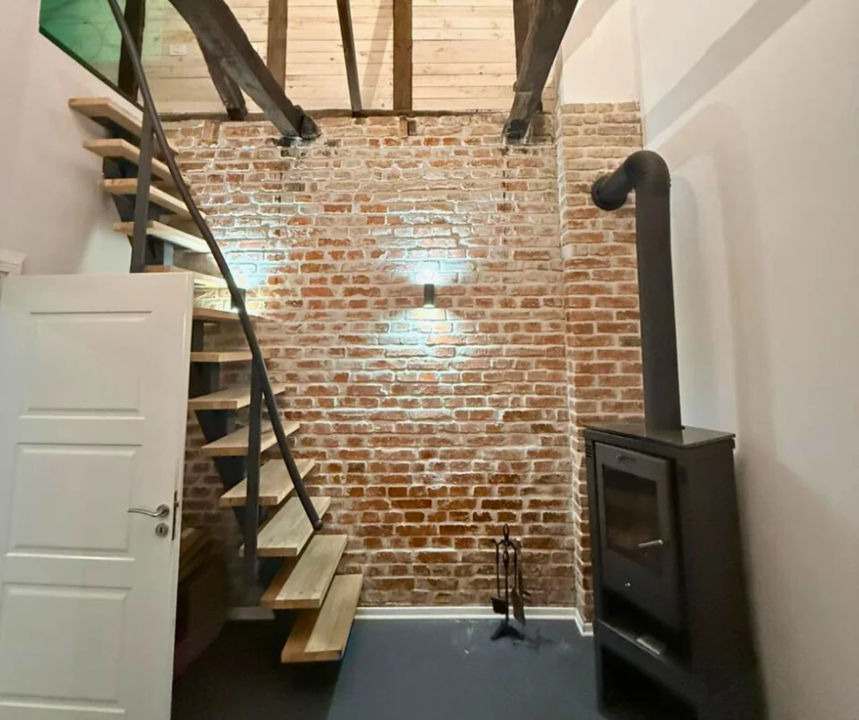 Tirane, jepet me qera shtepi 2+1 Kati 0, 160 m² 1.300 € (Gjimnazi Petro Nini)