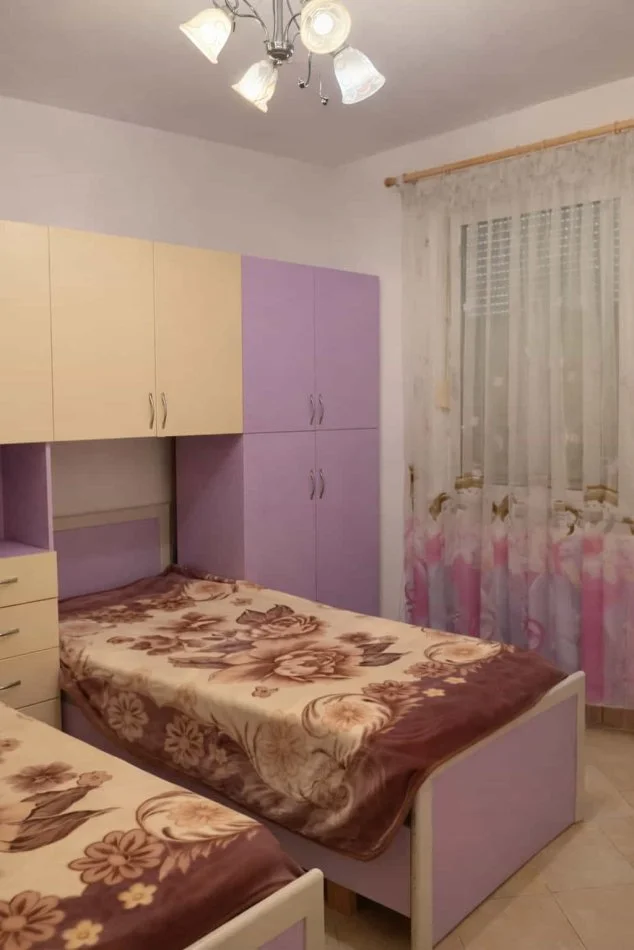 Tirane, jepet me qera apartament 2+1 Kati 4, 109 m² 600 € (Rruga Sokrat Miho)