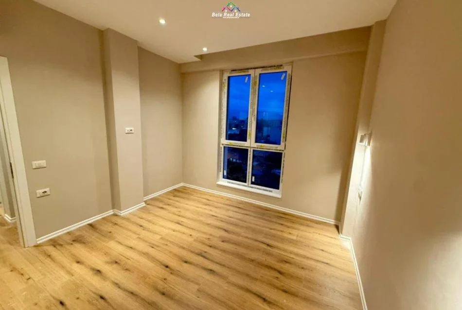 Tirane, jepet me qera zyre Kati 6, 60 m² 700 € (Rruga Viktor Eftimiu)