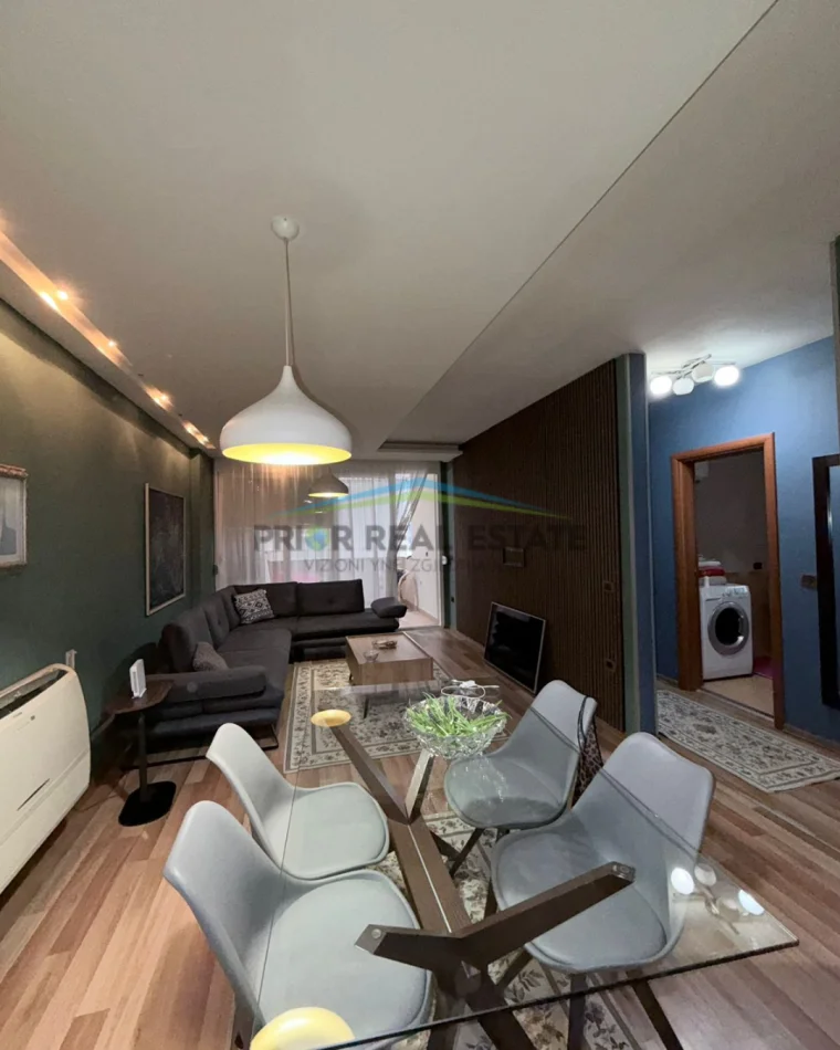 Tirane, jepet me qera apartament 2+1 +Post Parkimi  Kati 4, 80 m² 80.000 All ( ISH Ekspozita)