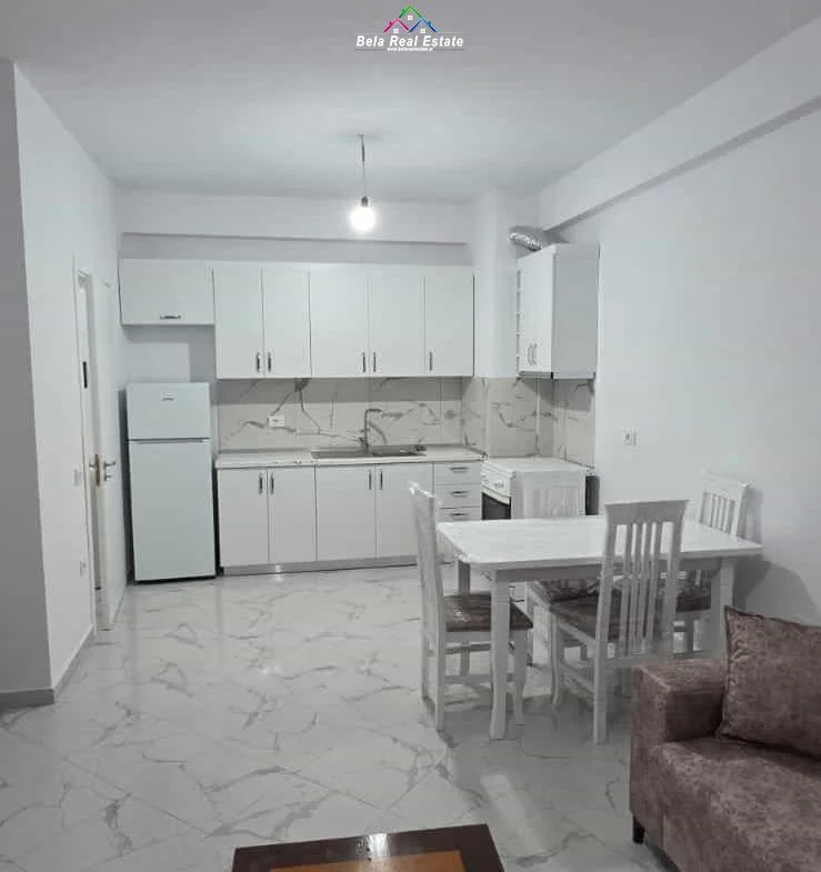 Tirane, jepet me qera apartament 1+1 Kati 7, 74 m² 470 € (Rruga Sokrat Miho)
