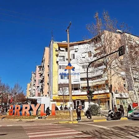 Tirane, shitet apartament 2+1+Ballkon Kati 4, 76 m² 137.000 € 
