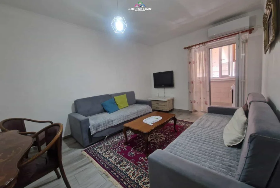 Tirane, jepet me qera apartament 1+1 Kati 5, 70 m² 470 € (Don Bosko)