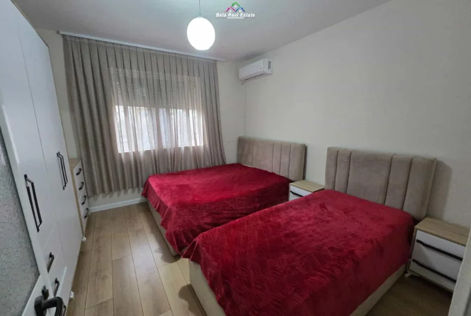 Tirane, jepet me qera apartament 1+1 Kati 3, 56 m² 450 € (Porcelan)