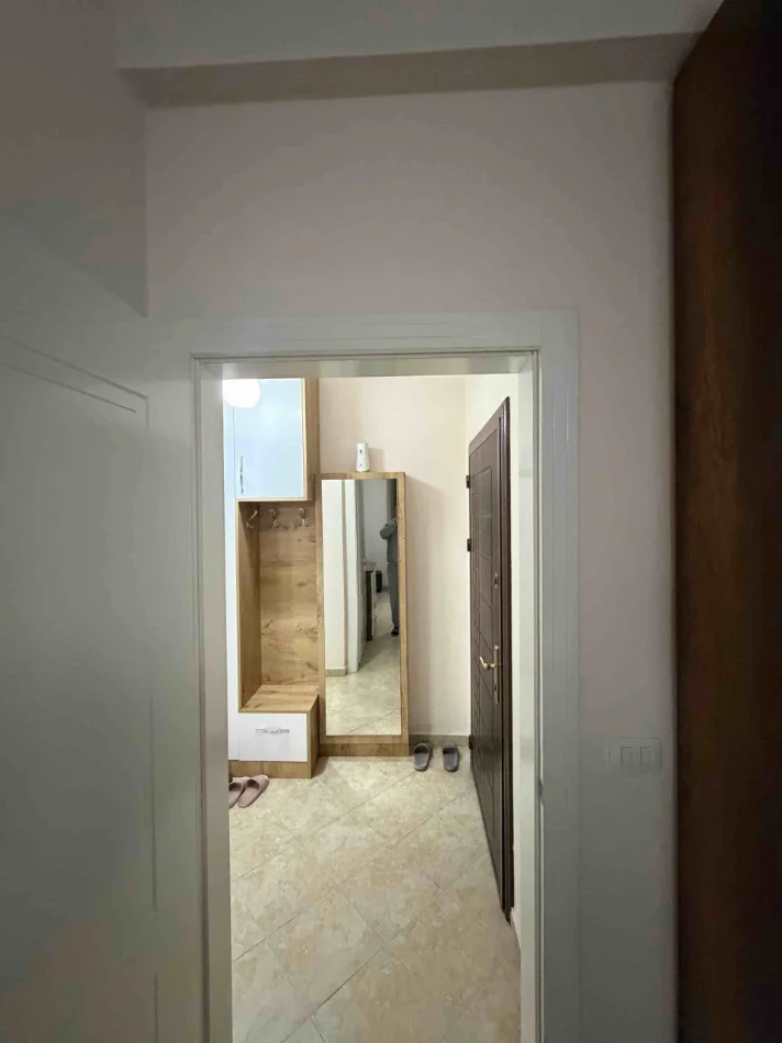 Tirane, jepet me qera apartament 1+1 Kati 1, 55 m² 420 € (Rruga Thoma Koxhaj)