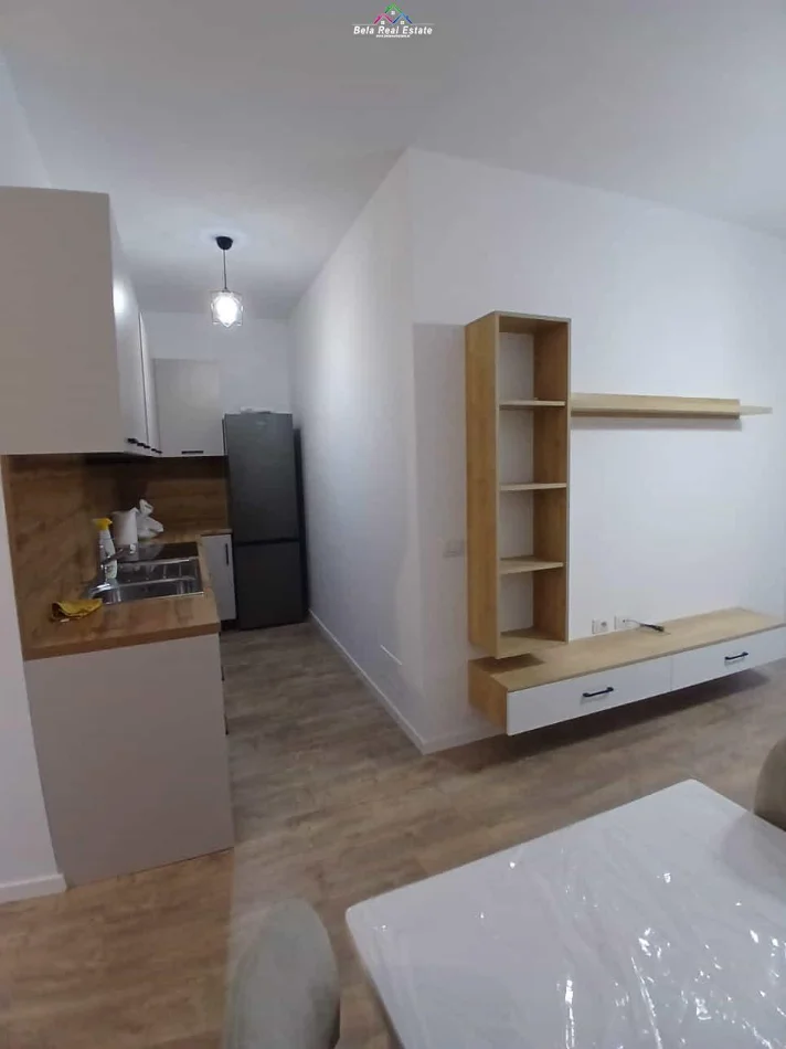 Tirane, jepet me qera apartament 1+1 Kati 4, 60 m² 470 € (Rruga Dritan Hoxha)