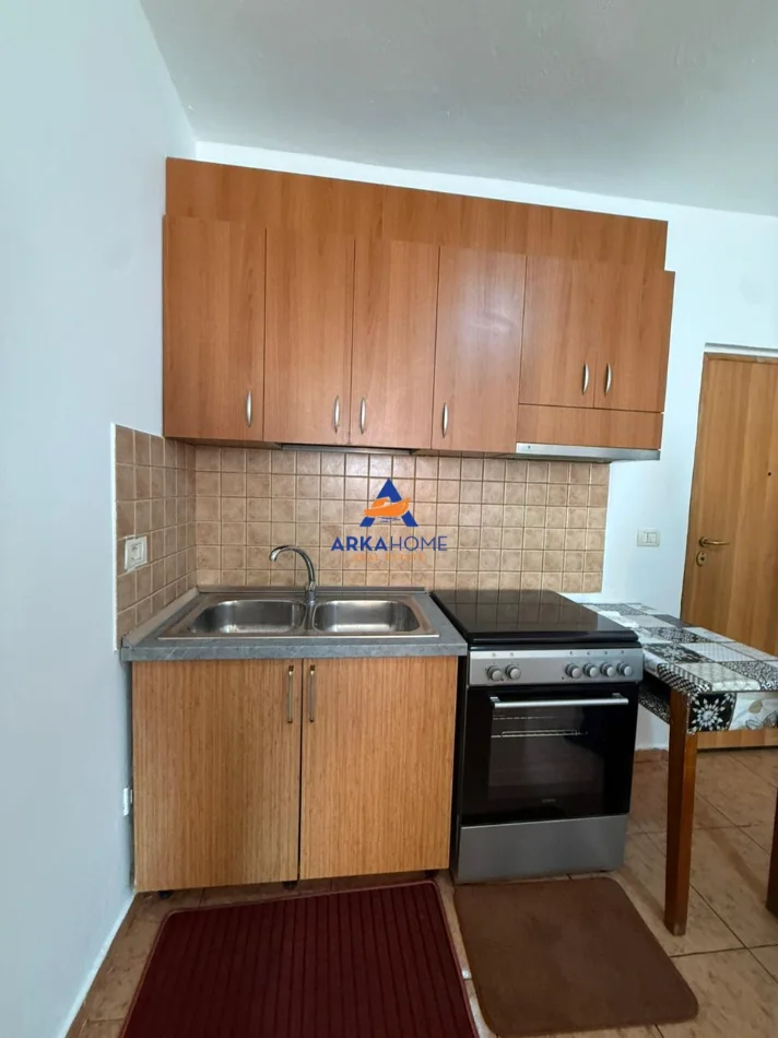 Tirane, jepet me qera apartament 1+1 Kati 11, 75 m² 523 € 
