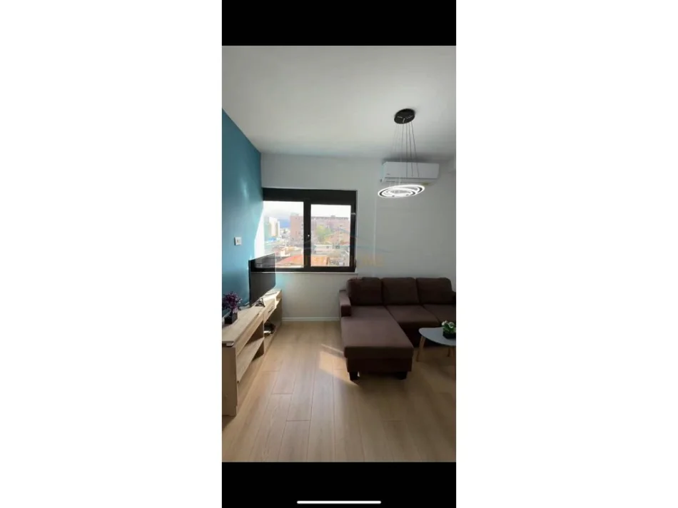 Tirane, shitet apartament 1+1 Kati 4, 40 m² 77.800 € (Unaza e Re, prane Casa Italia)