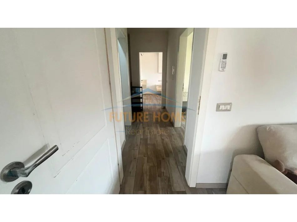 Tirane, jepet me qera apartament 2+1 Kati 2, 102 m² 550 € (Unaza e Re)
